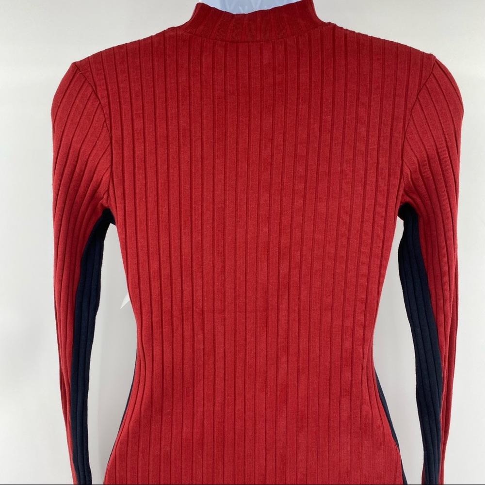 Elegant Red Ribbed Dress - Picture 11 of 13